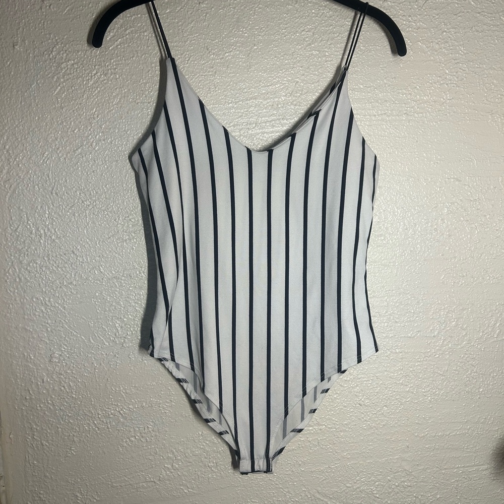 gaze White and Black Striped V-Neck Bodysuit